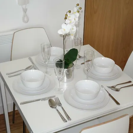 Aire Penthouse Leeds 2 Bed 2 Bath * Leeds (West Yorkshire)