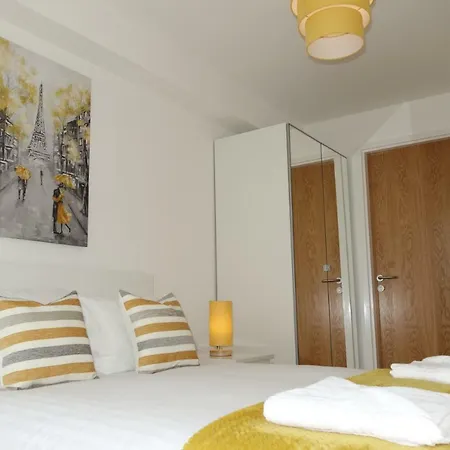 Aire Penthouse Leeds 2 Bed 2 Bath Apartment